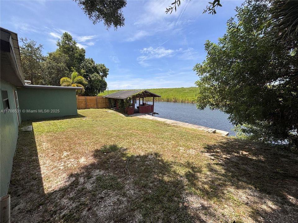 En Venta: $270,000 (4 camas, 3 baños, 1496 Pies cuadrados)