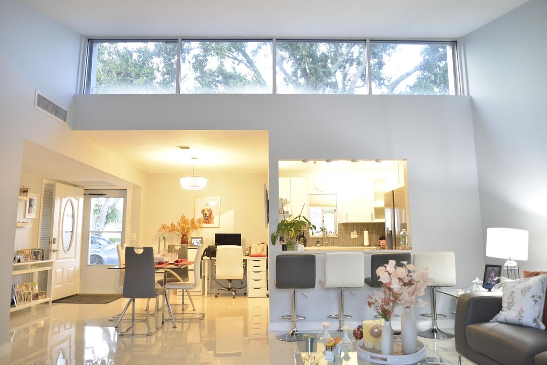 En Venta: $190,000 (2 camas, 2 baños, 1103 Pies cuadrados)