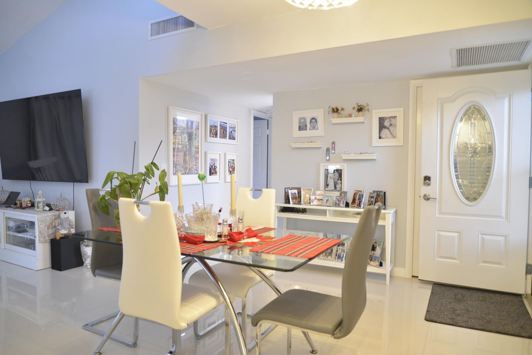 En Venta: $190,000 (2 camas, 2 baños, 1103 Pies cuadrados)