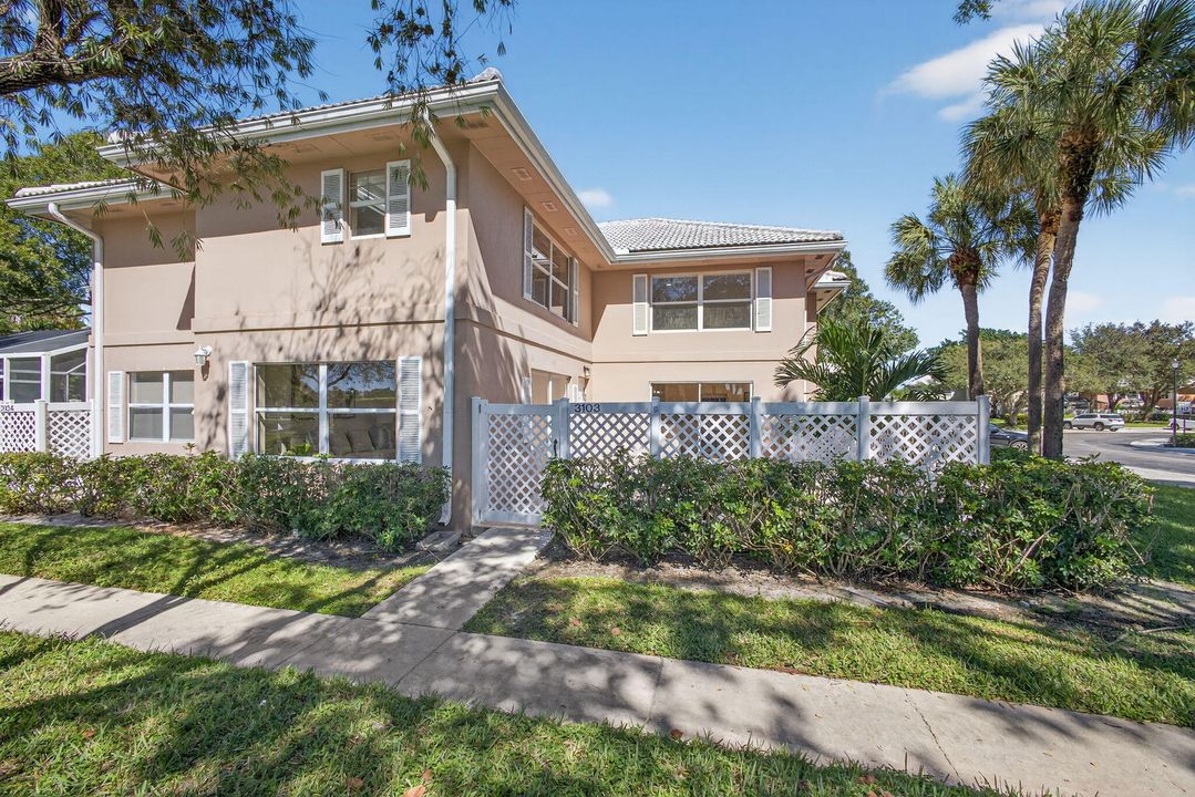 待售: $329,000 (2 贝兹, 2 浴室, 1350 平方英尺)