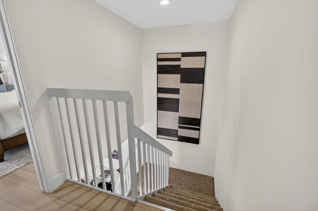 待售: $329,000 (2 贝兹, 2 浴室, 1350 平方英尺)