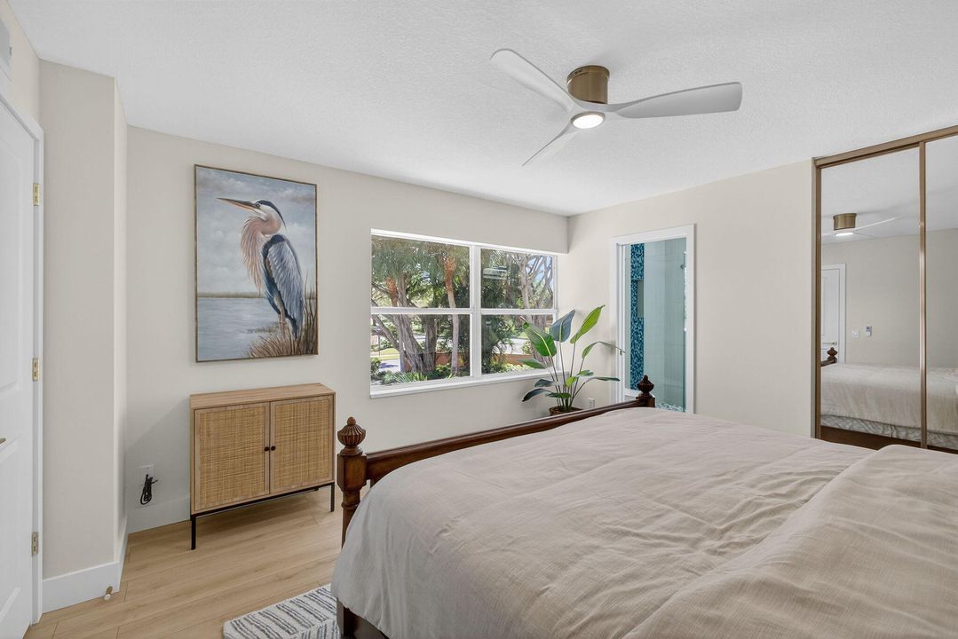 待售: $329,000 (2 贝兹, 2 浴室, 1350 平方英尺)