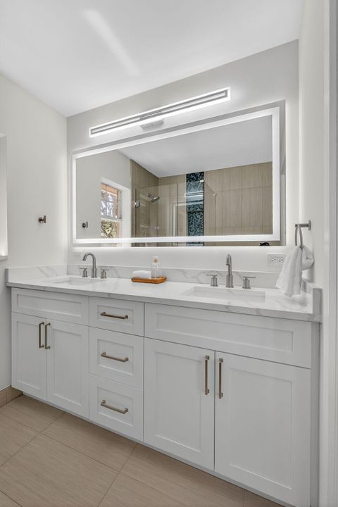 待售: $329,000 (2 贝兹, 2 浴室, 1350 平方英尺)