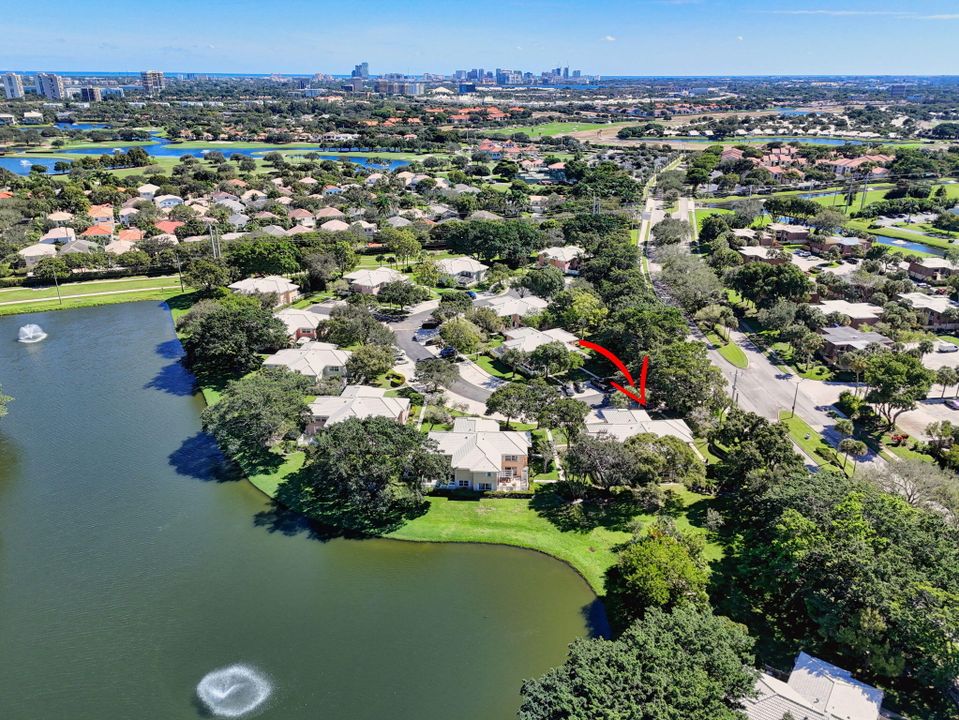 待售: $329,000 (2 贝兹, 2 浴室, 1350 平方英尺)