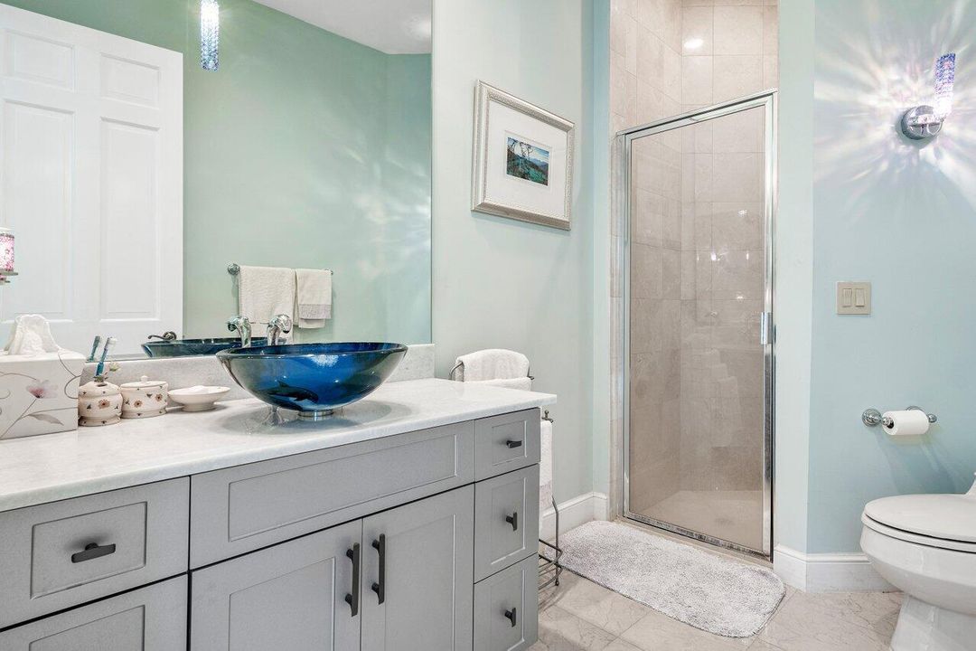 Под контрактом: $25,000 (5 спален, 5 ванн, 5257 Квадратных фут)