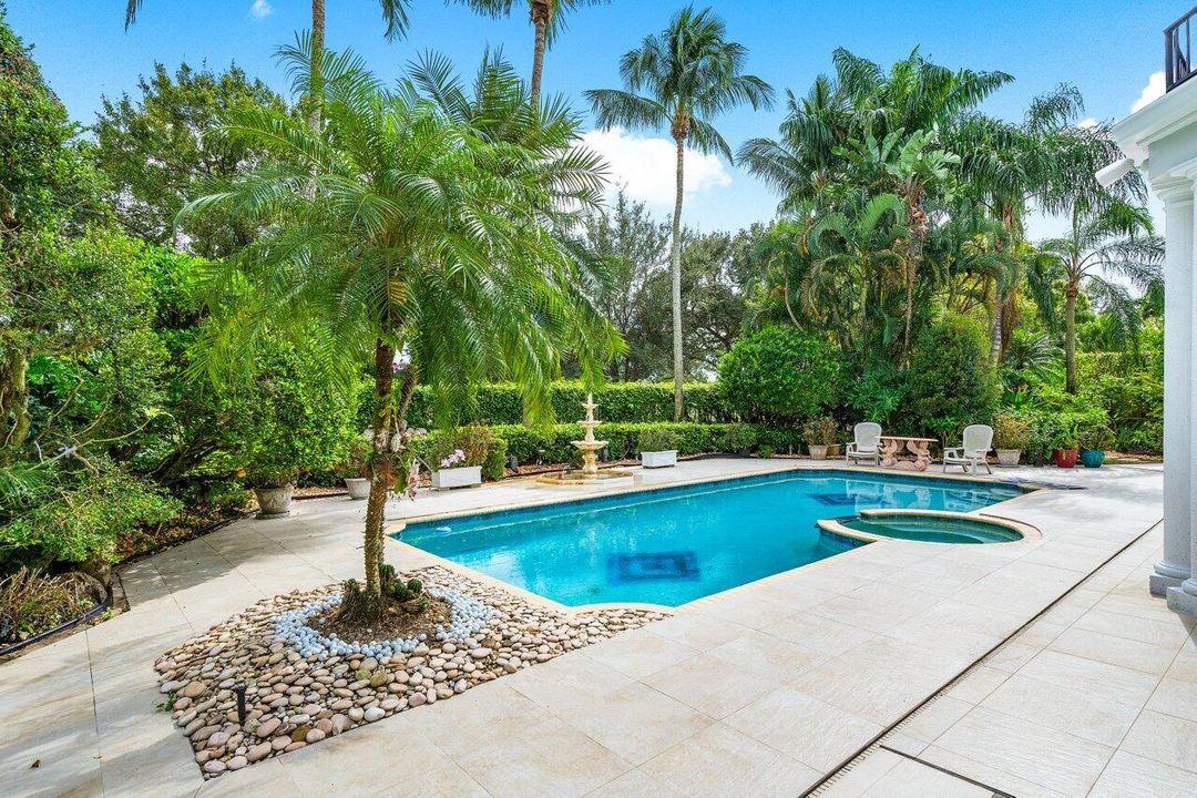 Под контрактом: $25,000 (5 спален, 5 ванн, 5257 Квадратных фут)