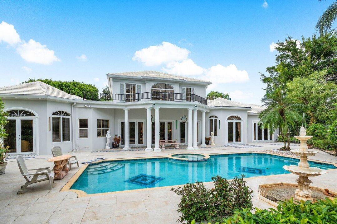 Под контрактом: $25,000 (5 спален, 5 ванн, 5257 Квадратных фут)