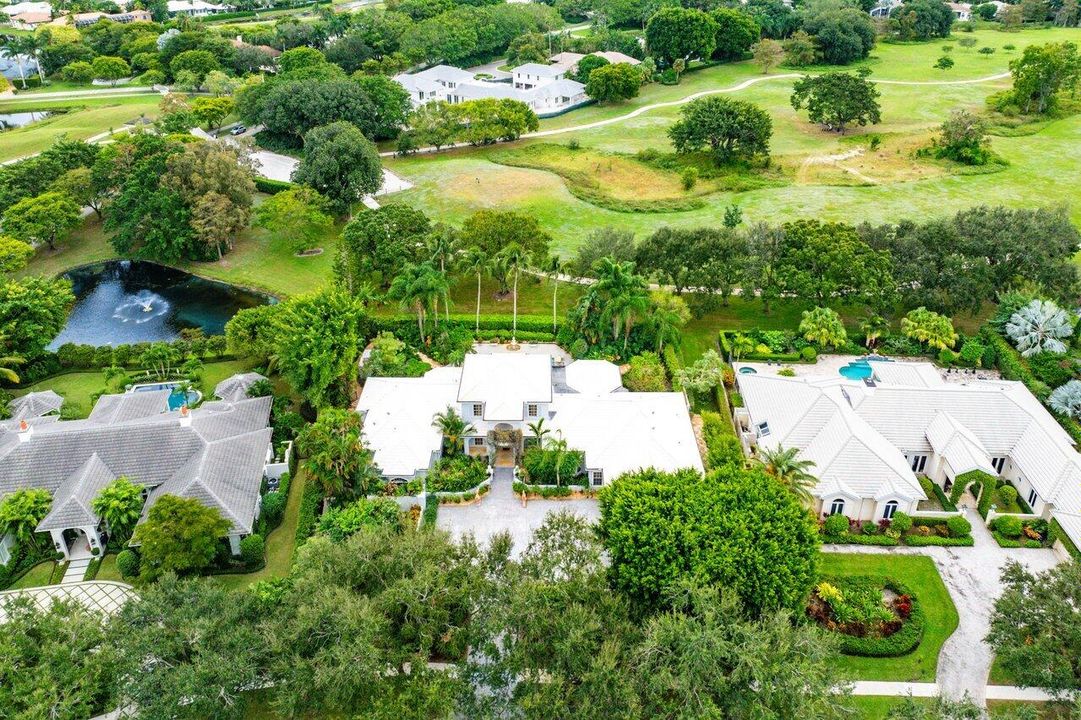 Под контрактом: $25,000 (5 спален, 5 ванн, 5257 Квадратных фут)