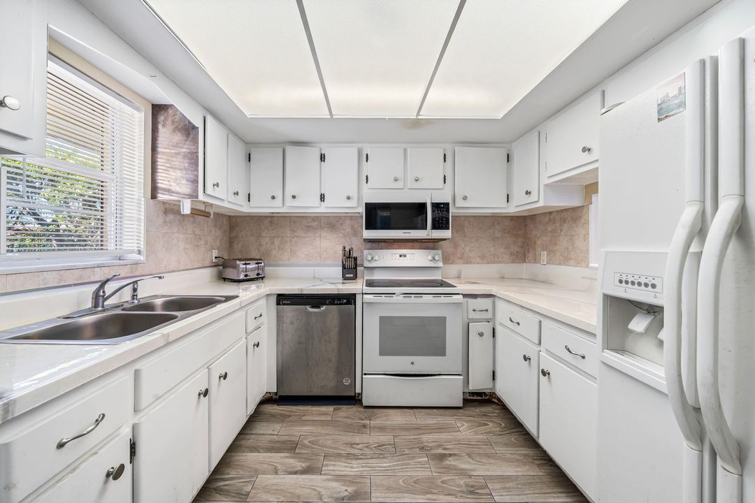 En Venta: $209,999 (2 camas, 2 baños, 886 Pies cuadrados)