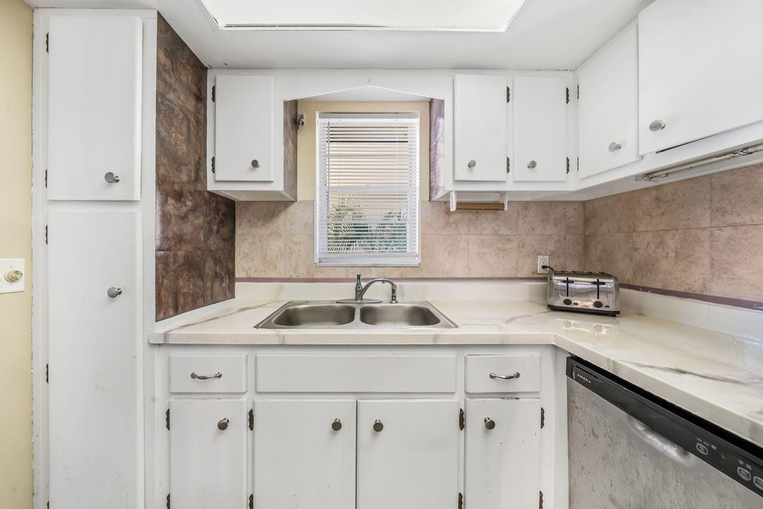 En Venta: $209,999 (2 camas, 2 baños, 886 Pies cuadrados)