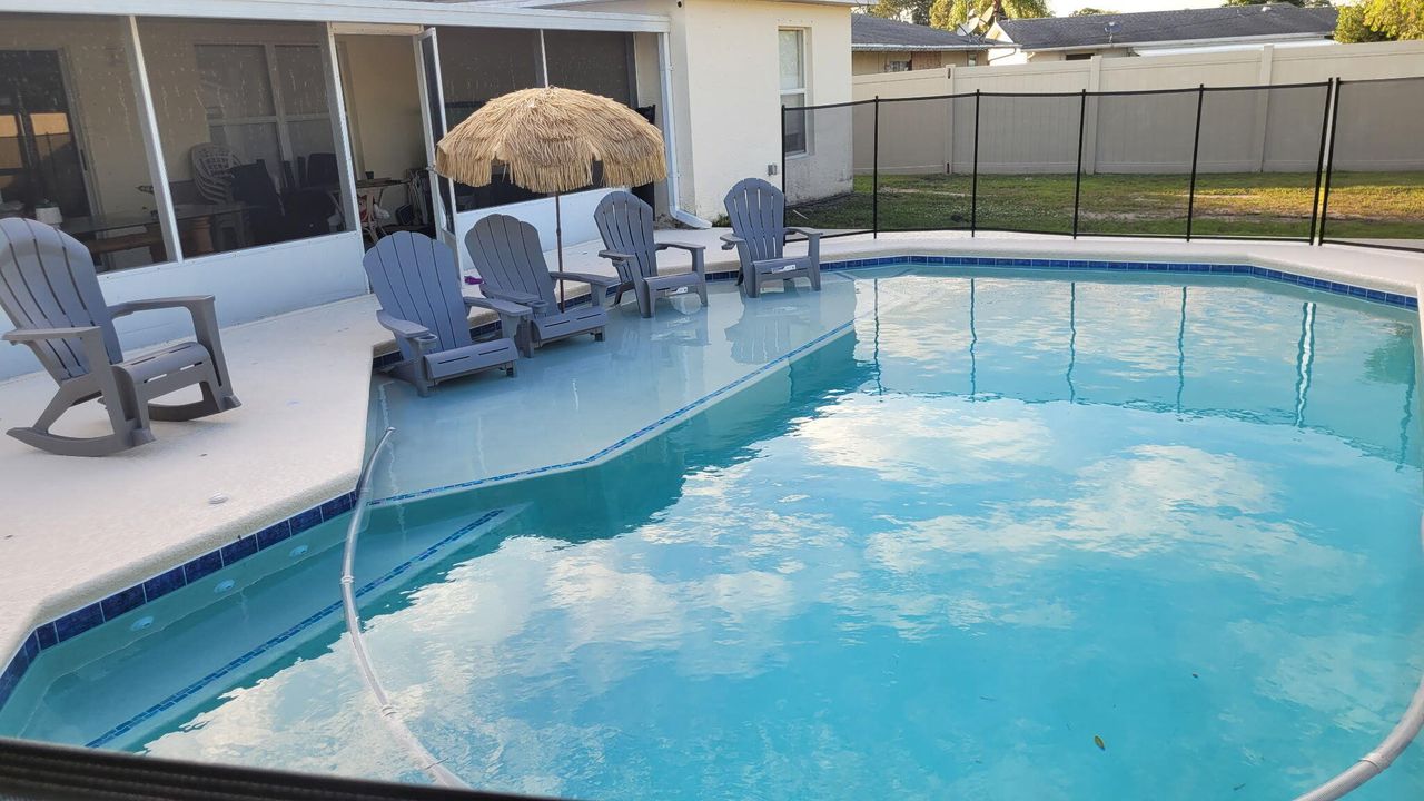 En Renta: $4,500 (4 camas, 2 baños, 1714 Pies cuadrados)