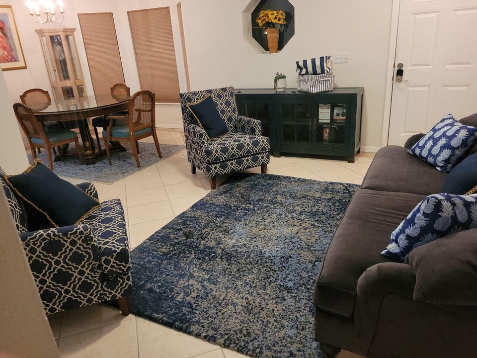 En Renta: $4,500 (4 camas, 2 baños, 1714 Pies cuadrados)