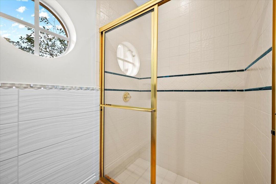 En Venta: $2,299,000 (5 camas, 5 baños, 4003 Pies cuadrados)