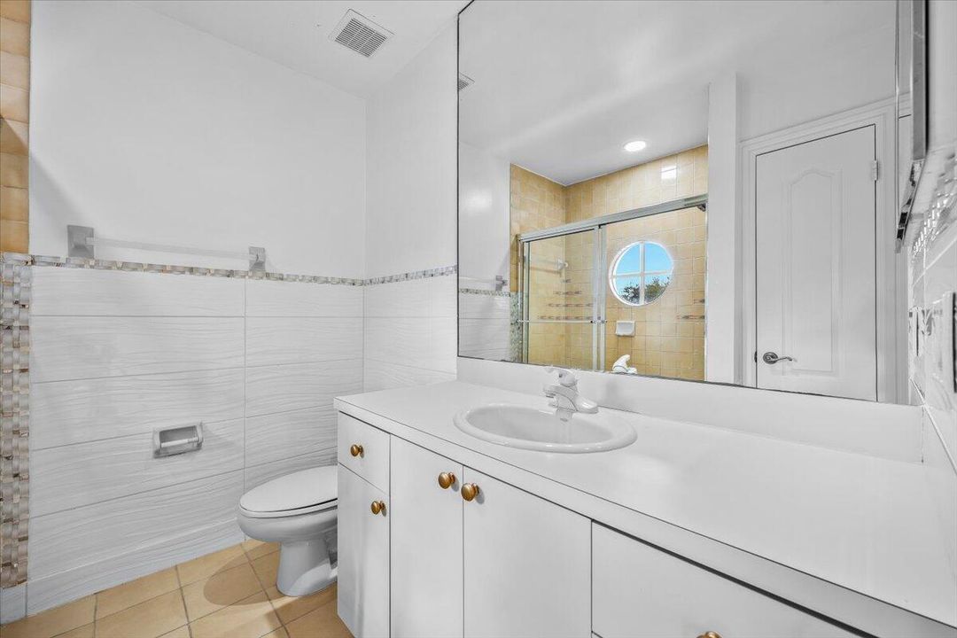 En Venta: $2,299,000 (5 camas, 5 baños, 4003 Pies cuadrados)