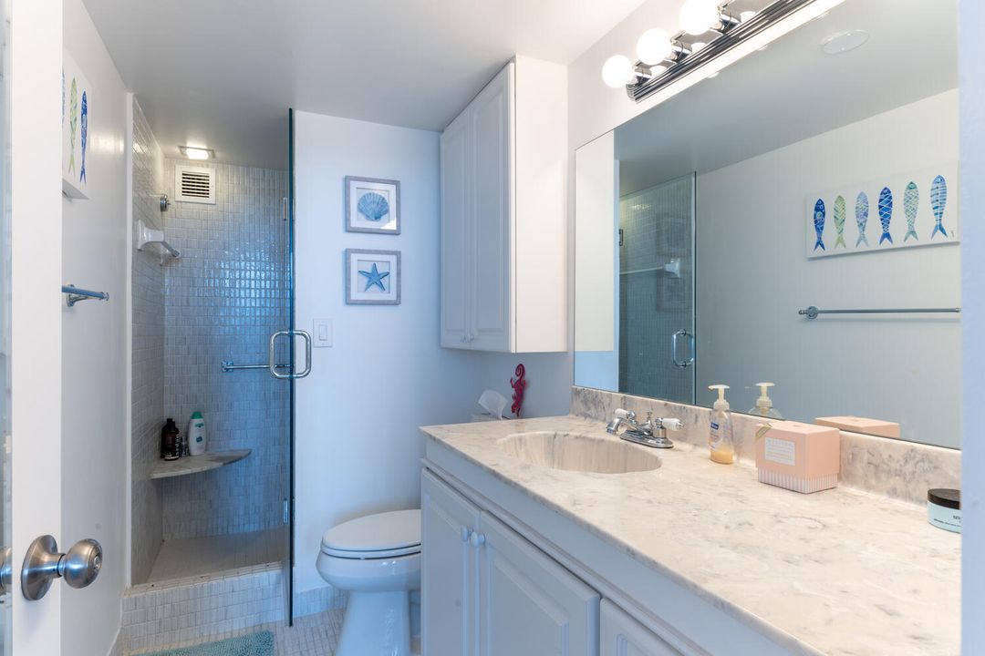 出租: $5,000 (2 贝兹, 2 浴室, 1320 平方英尺)