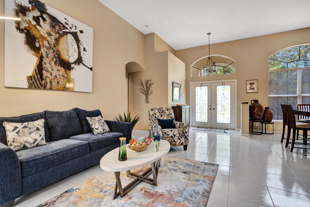 En Venta: $798,000 (3 camas, 2 baños, 2074 Pies cuadrados)