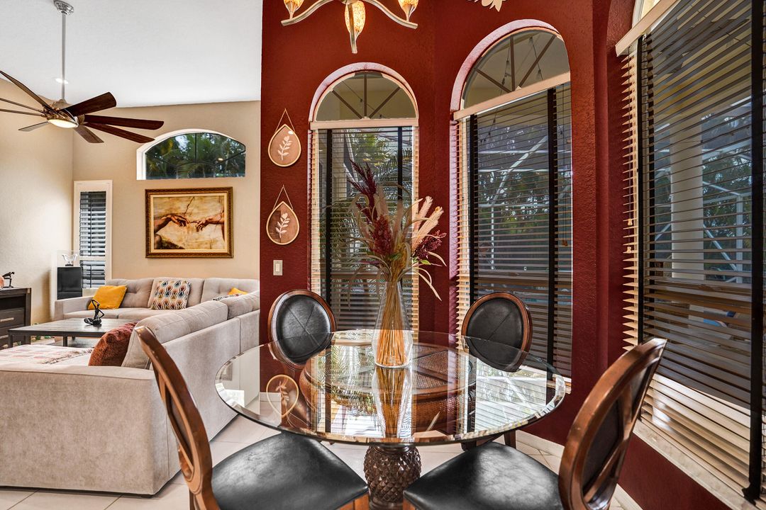 En Venta: $798,000 (3 camas, 2 baños, 2074 Pies cuadrados)