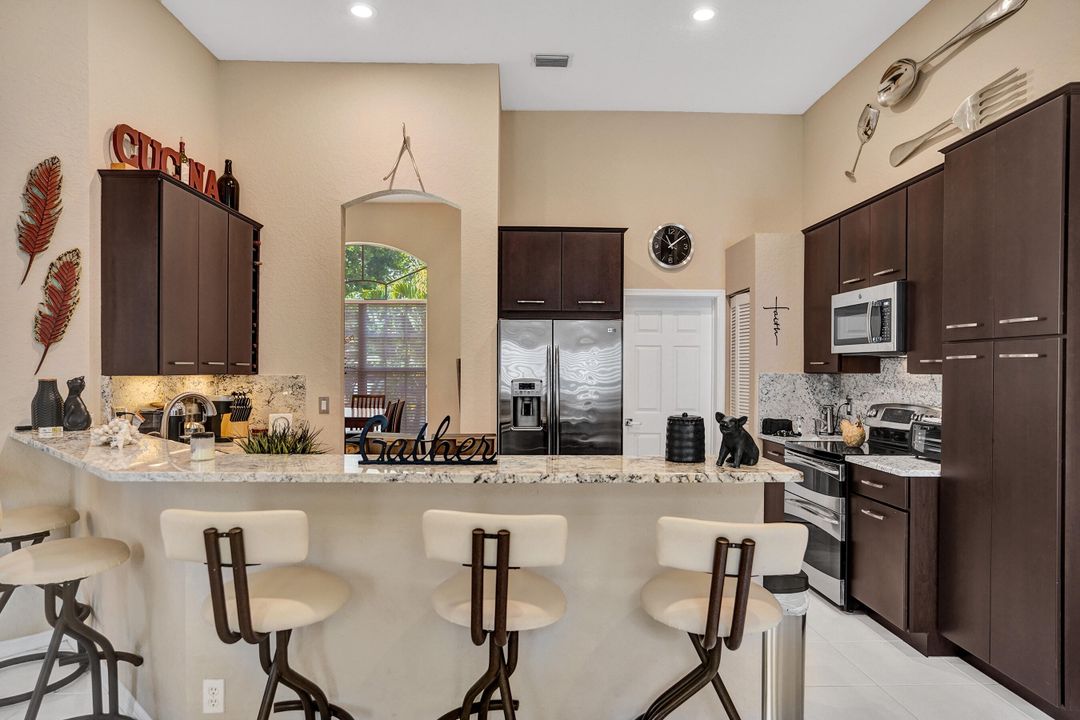 En Venta: $798,000 (3 camas, 2 baños, 2074 Pies cuadrados)