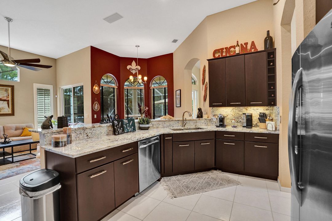 En Venta: $798,000 (3 camas, 2 baños, 2074 Pies cuadrados)