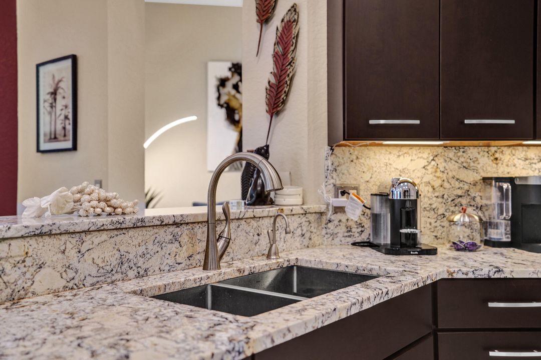 En Venta: $798,000 (3 camas, 2 baños, 2074 Pies cuadrados)