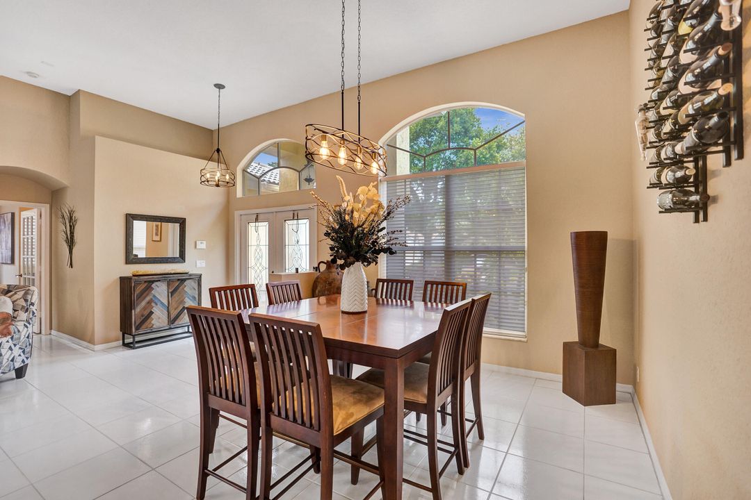 En Venta: $798,000 (3 camas, 2 baños, 2074 Pies cuadrados)