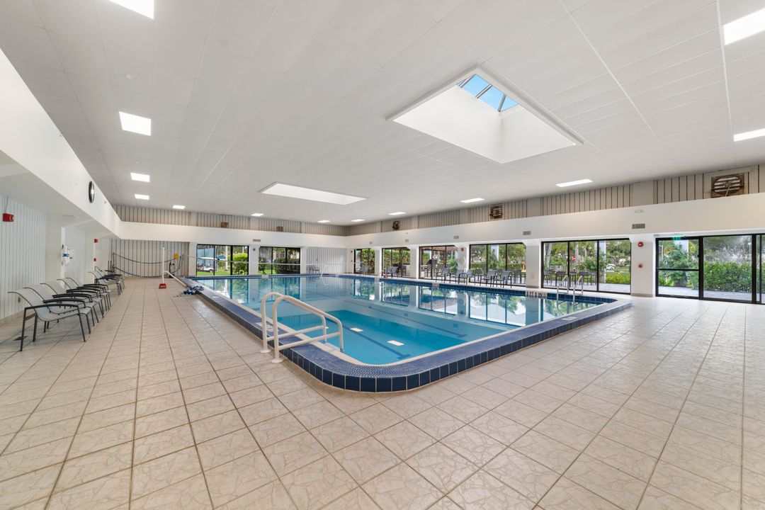 На продажу: $170,000 (2 спален, 2 ванн, 1040 Квадратных фут)