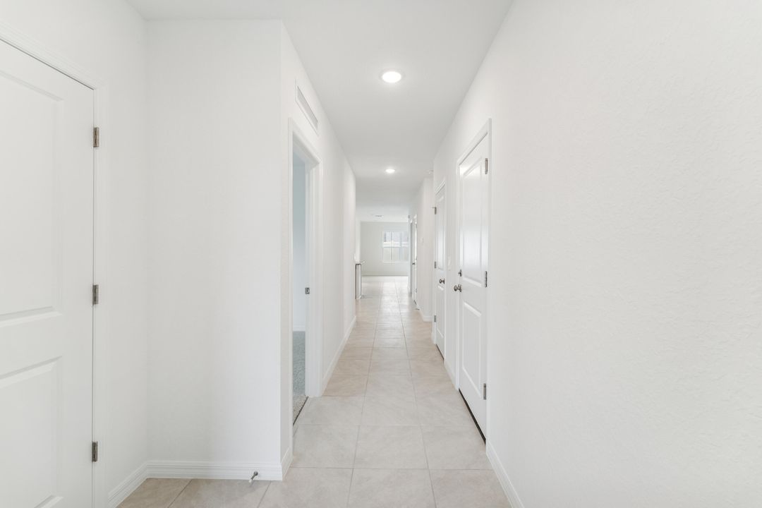 For Sale: $329,995 (4 beds, 2 baths, 1609 Square Feet)