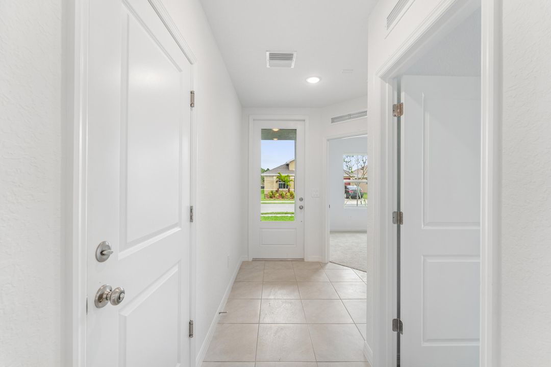 For Sale: $329,995 (4 beds, 2 baths, 1609 Square Feet)