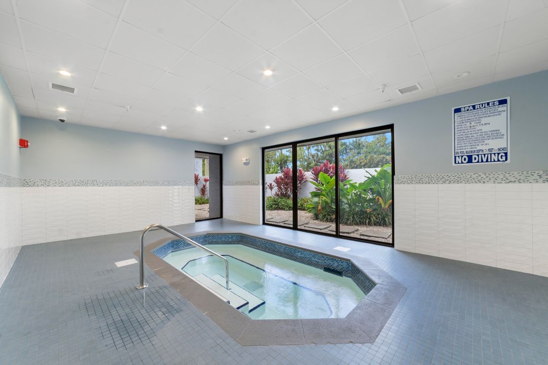 На продажу: $170,000 (2 спален, 2 ванн, 1040 Квадратных фут)