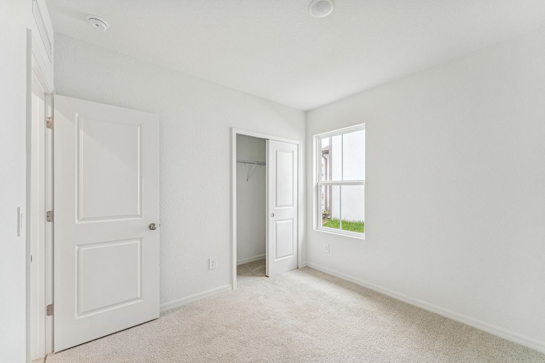 For Sale: $329,995 (4 beds, 2 baths, 1609 Square Feet)