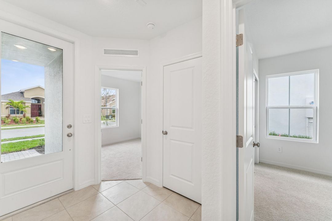 For Sale: $329,995 (4 beds, 2 baths, 1609 Square Feet)