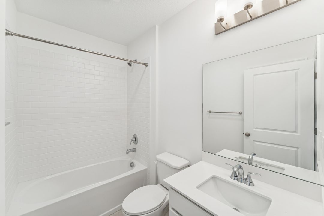 For Sale: $329,995 (4 beds, 2 baths, 1609 Square Feet)