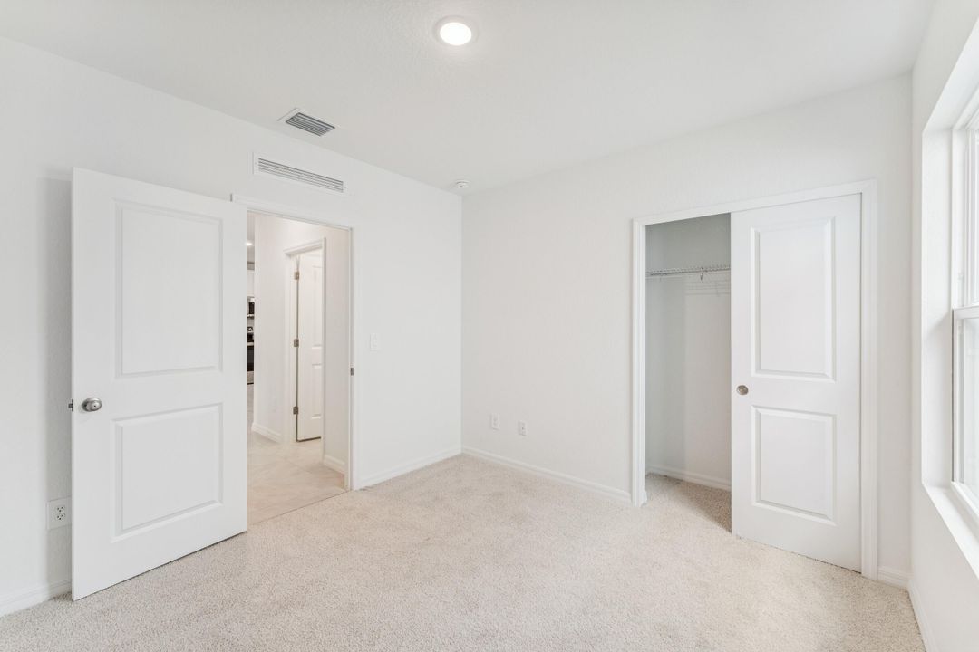 For Sale: $329,995 (4 beds, 2 baths, 1609 Square Feet)