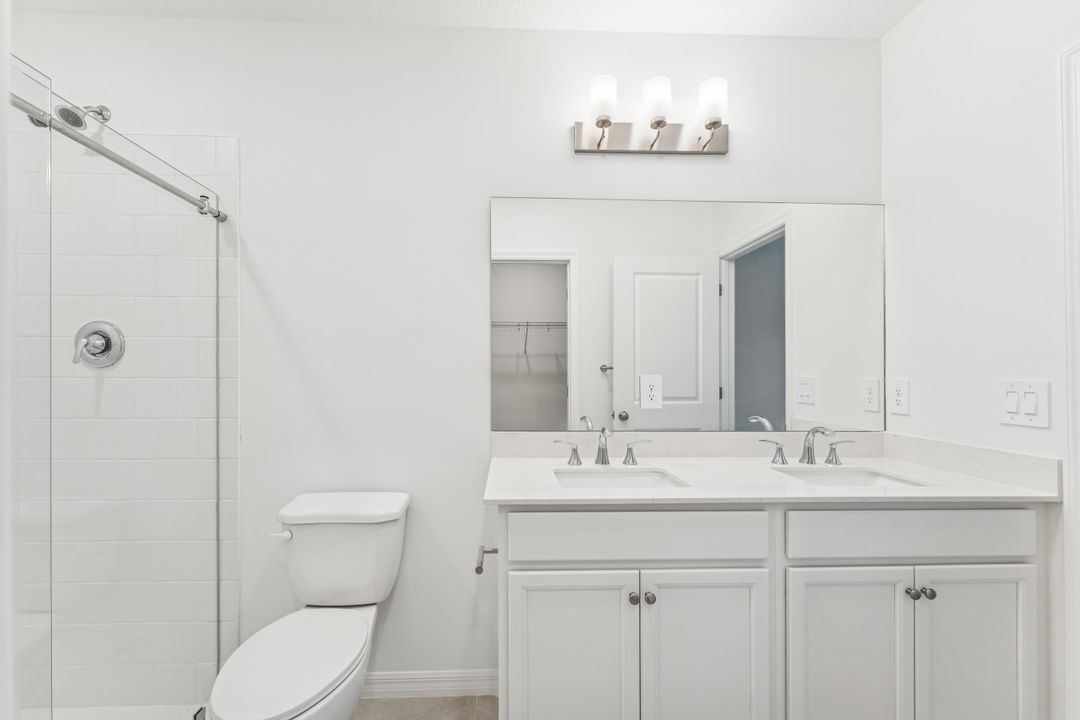 For Sale: $329,995 (4 beds, 2 baths, 1609 Square Feet)