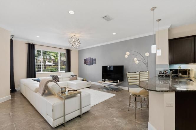 For Sale: $499,950 (3 beds, 2 baths, 2278 Square Feet)