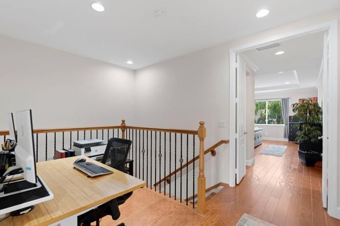 For Sale: $499,950 (3 beds, 2 baths, 2278 Square Feet)