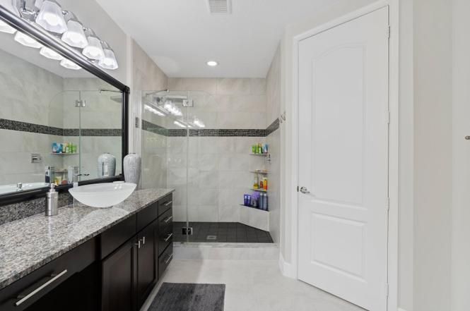 For Sale: $499,950 (3 beds, 2 baths, 2278 Square Feet)