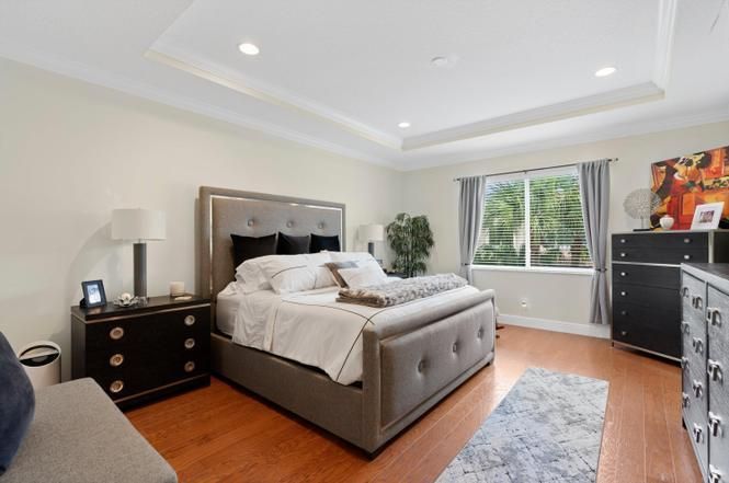 For Sale: $499,950 (3 beds, 2 baths, 2278 Square Feet)