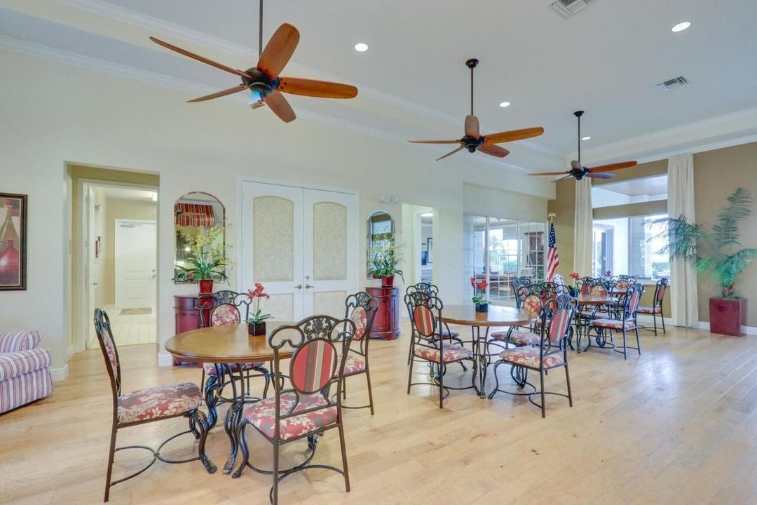 For Sale: $499,950 (3 beds, 2 baths, 2278 Square Feet)