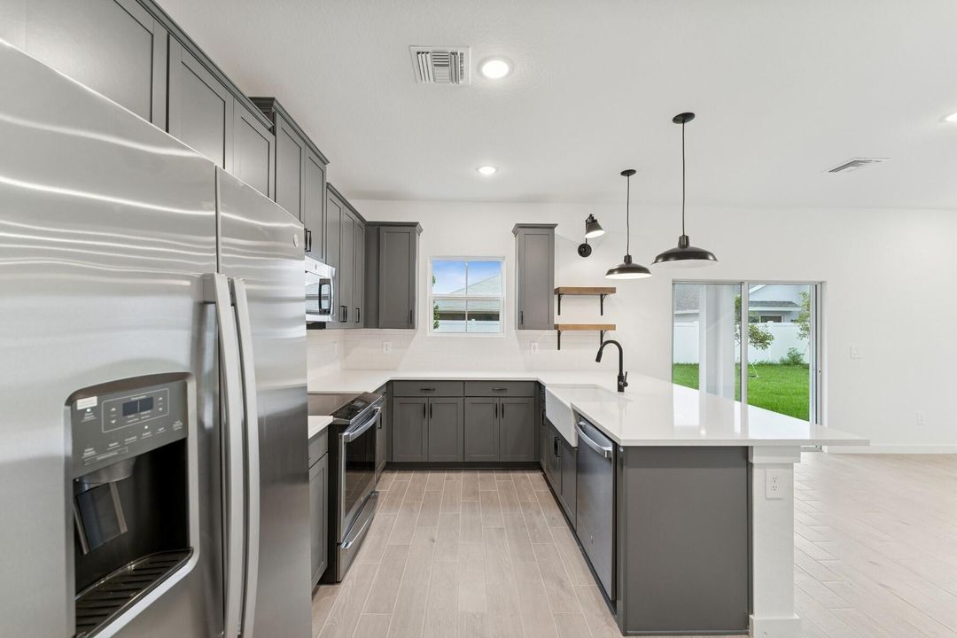 For Sale: $379,995 (3 beds, 2 baths, 1985 Square Feet)