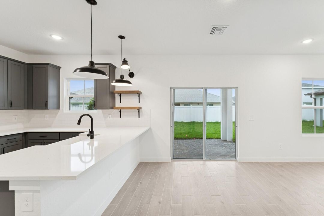 For Sale: $379,995 (3 beds, 2 baths, 1985 Square Feet)