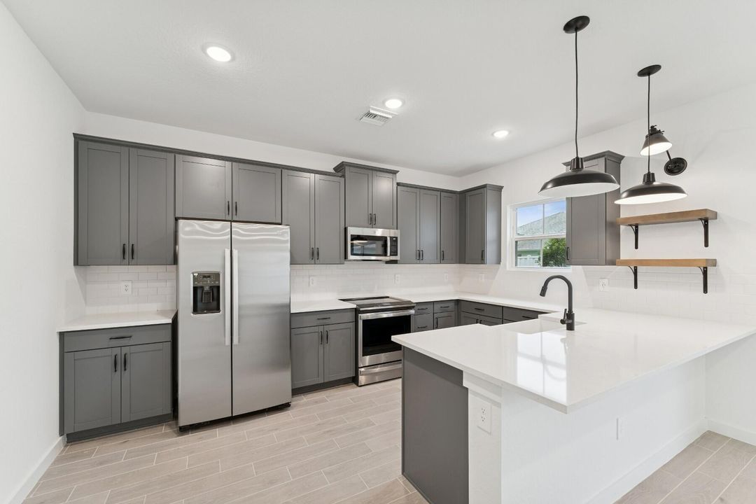 For Sale: $379,995 (3 beds, 2 baths, 1985 Square Feet)