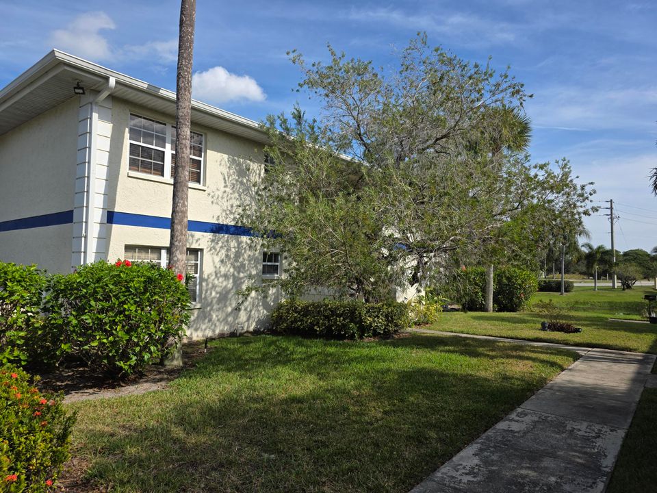 En Venta: $199,900 (2 camas, 2 baños, 782 Pies cuadrados)