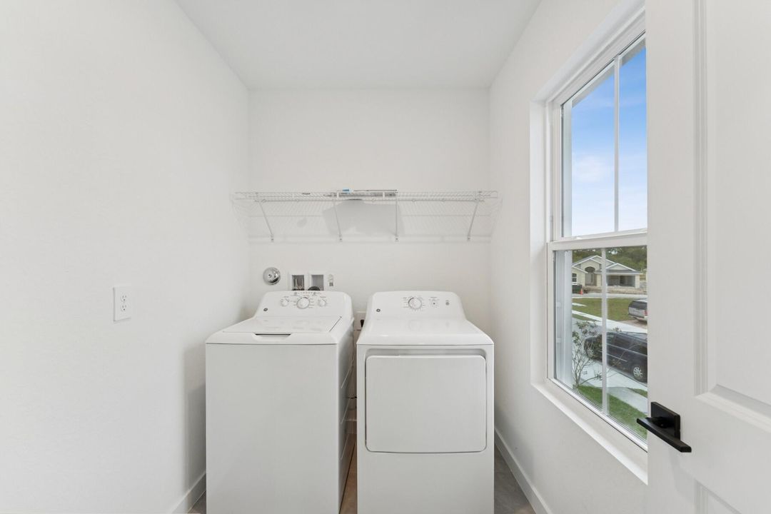 For Sale: $379,995 (3 beds, 2 baths, 1985 Square Feet)