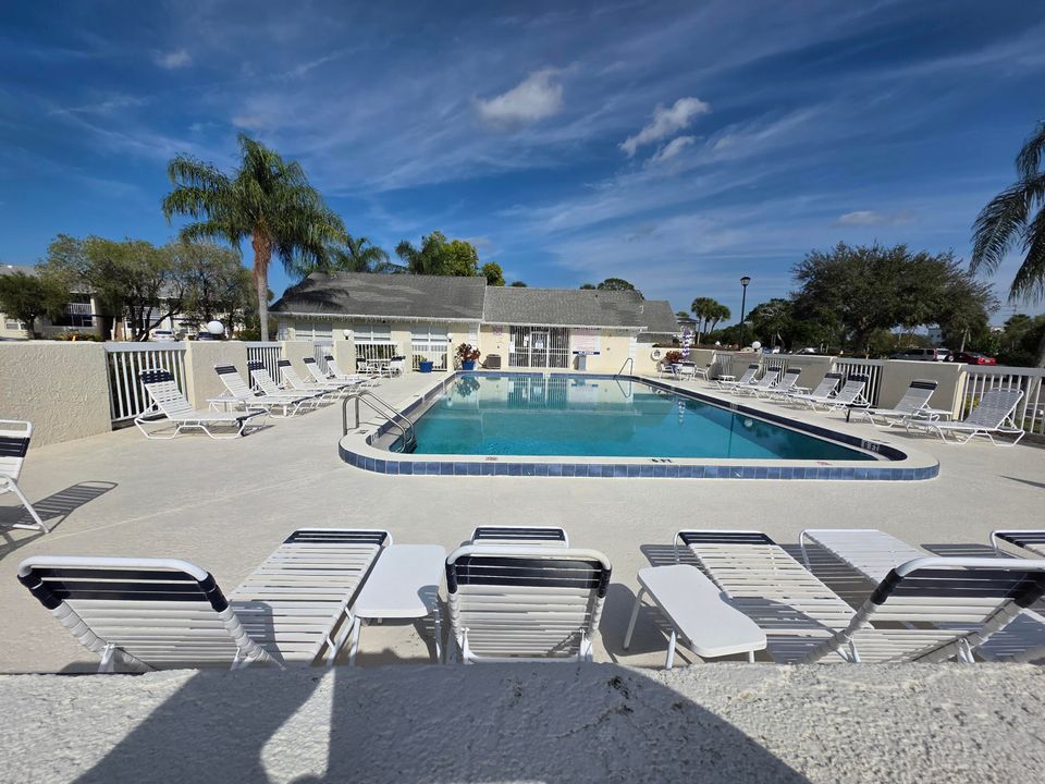 En Venta: $199,900 (2 camas, 2 baños, 782 Pies cuadrados)