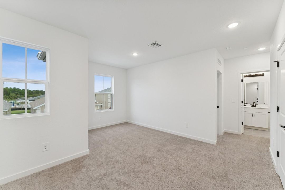 For Sale: $379,995 (3 beds, 2 baths, 1985 Square Feet)