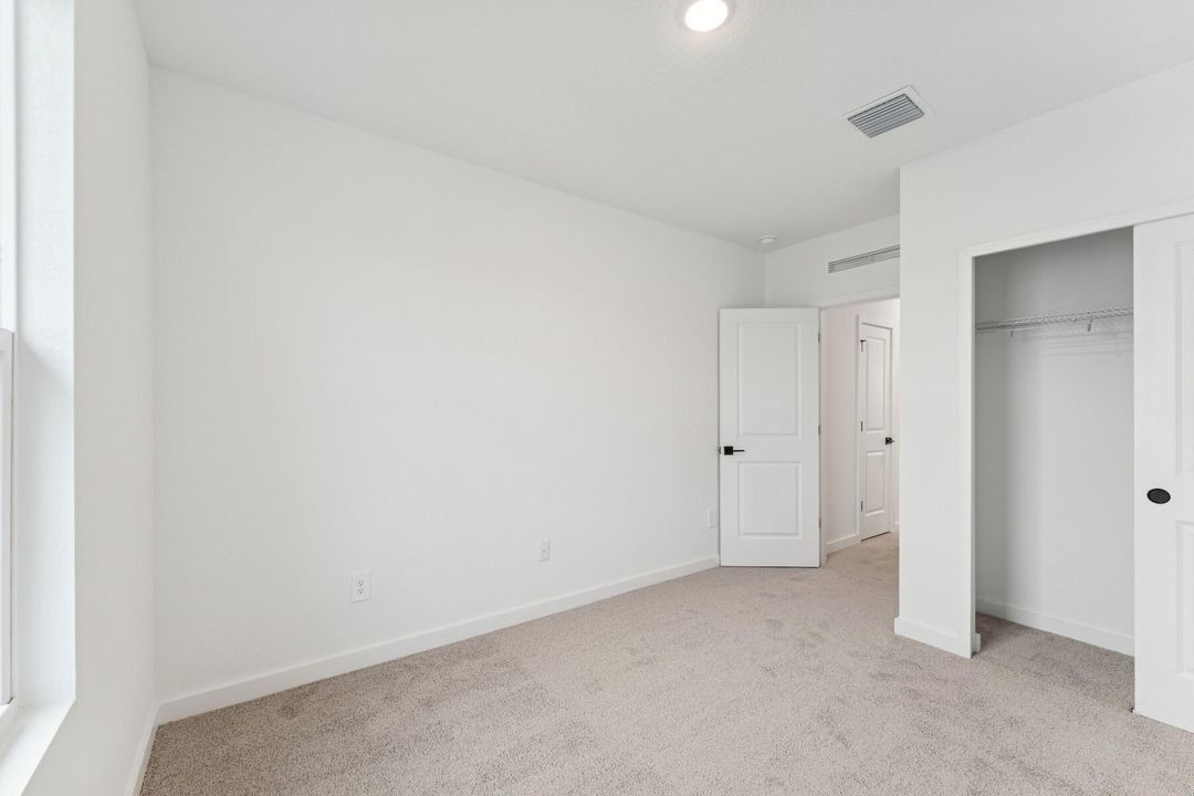 For Sale: $379,995 (3 beds, 2 baths, 1985 Square Feet)