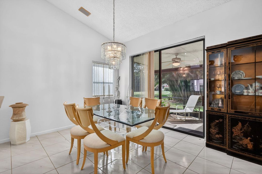 For Sale: $315,000 (2 beds, 2 baths, 1657 Square Feet)