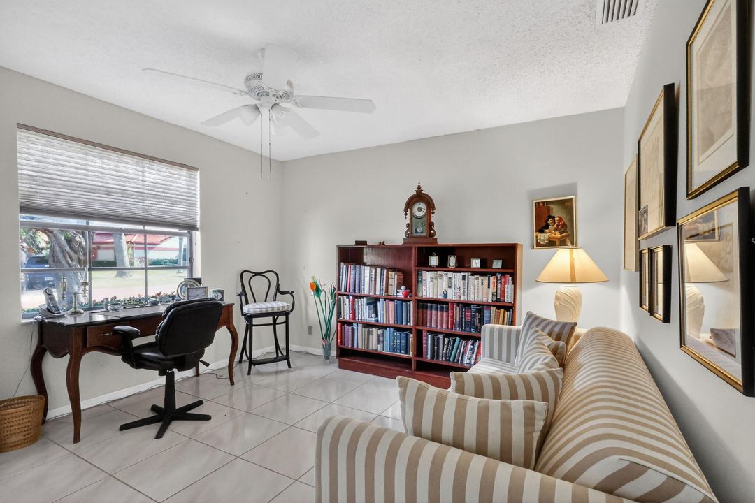 For Sale: $315,000 (2 beds, 2 baths, 1657 Square Feet)