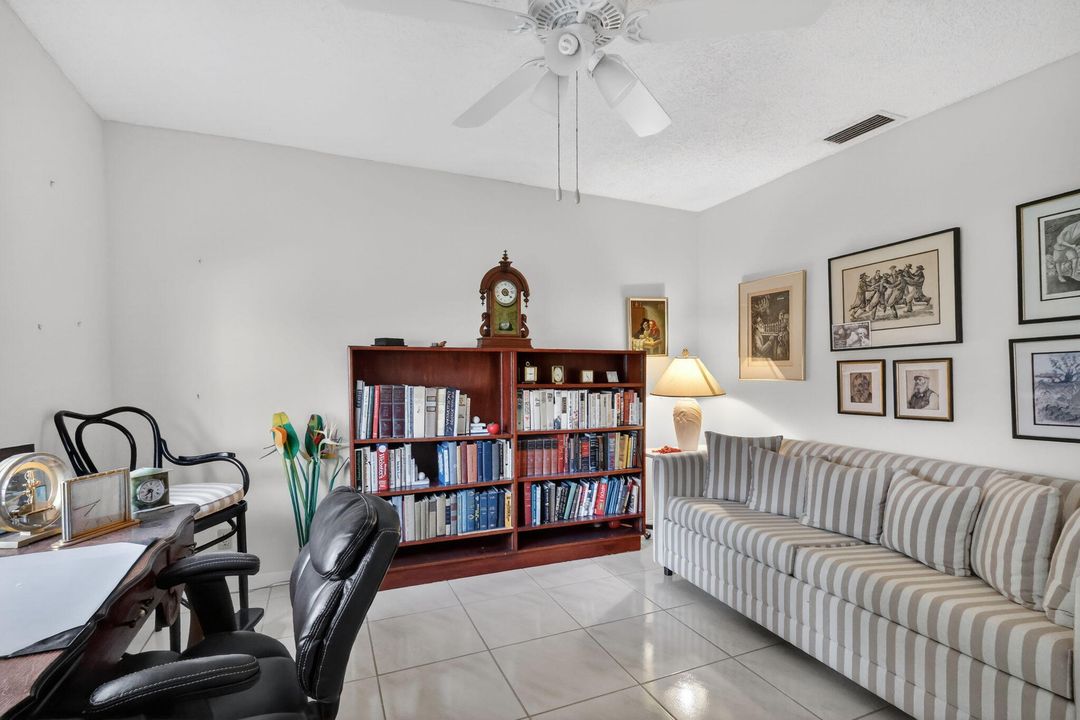 For Sale: $315,000 (2 beds, 2 baths, 1657 Square Feet)